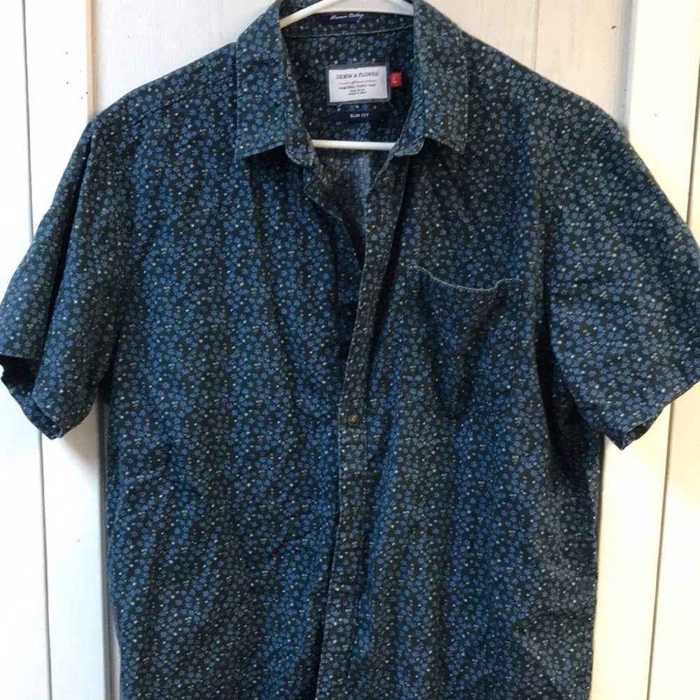 Mens button down shirt sleeve shirt